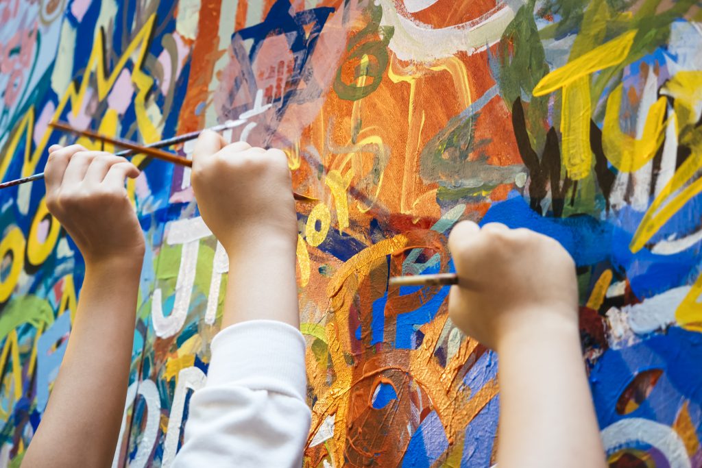 Atelier créatif textile et peinture pour enfants – La Piscine-d'en-Face